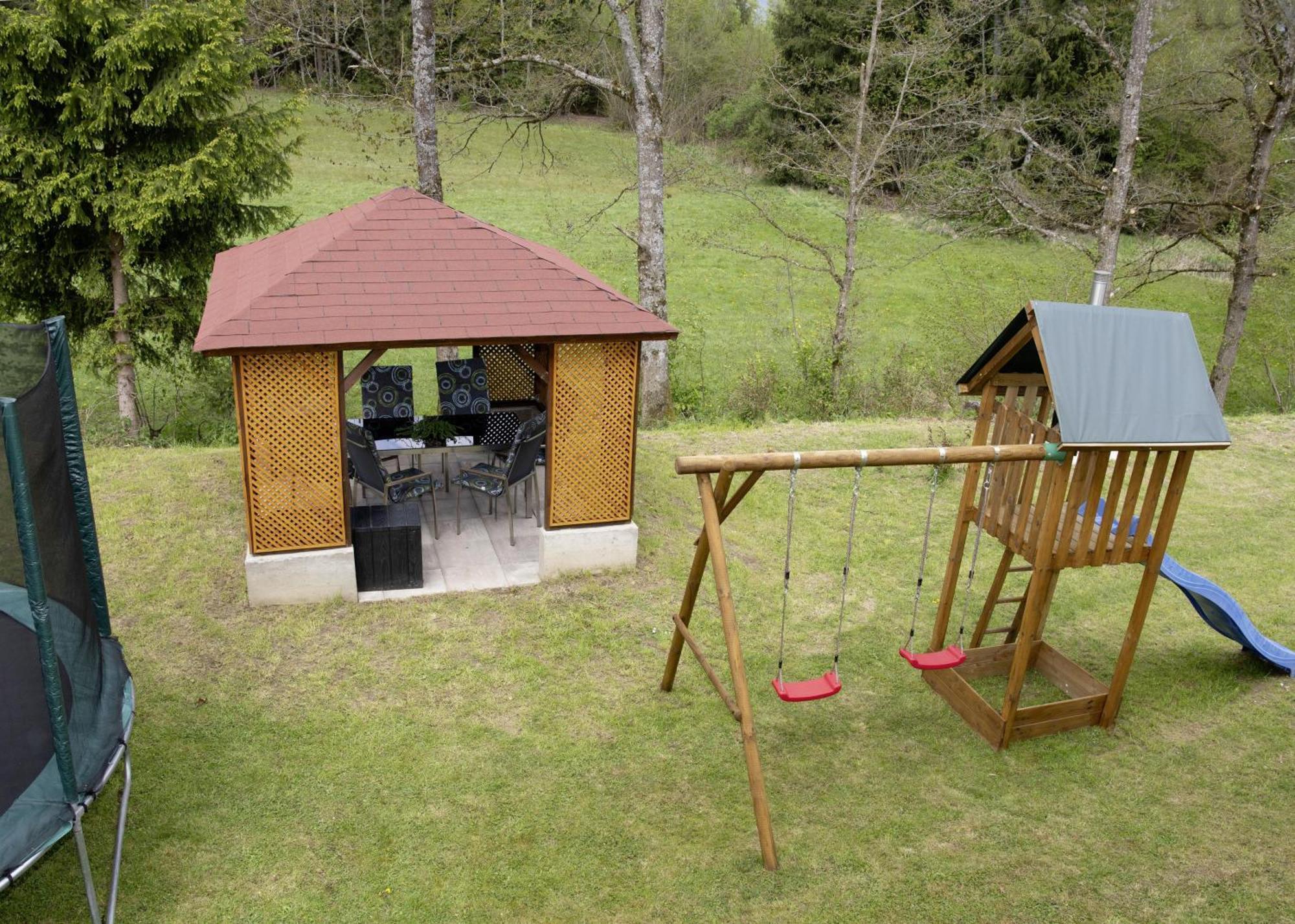 Ferienwohnungen Hecher Feldkirchen In Kaernten Luaran gambar