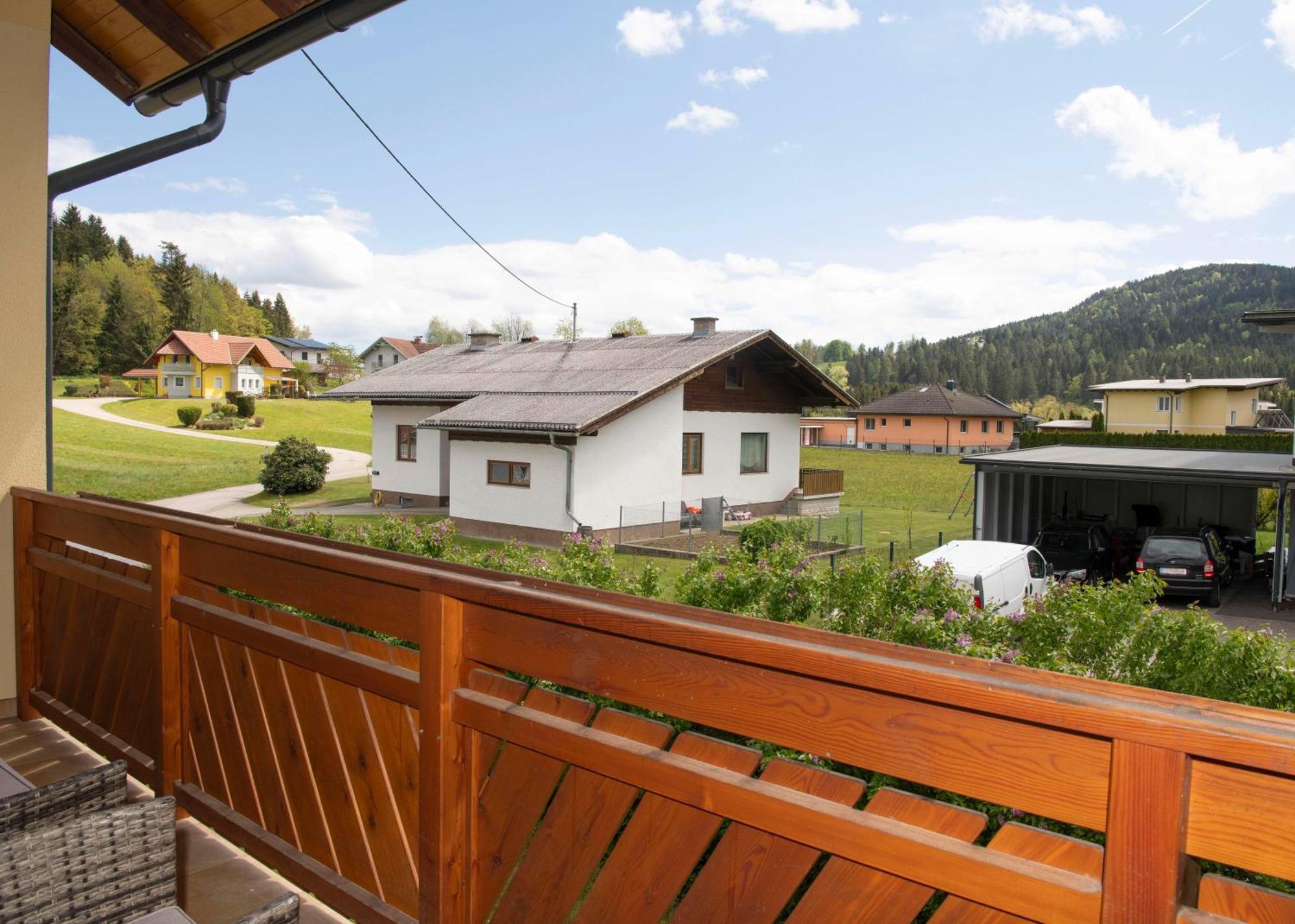 Ferienwohnungen Hecher Feldkirchen In Kaernten Luaran gambar